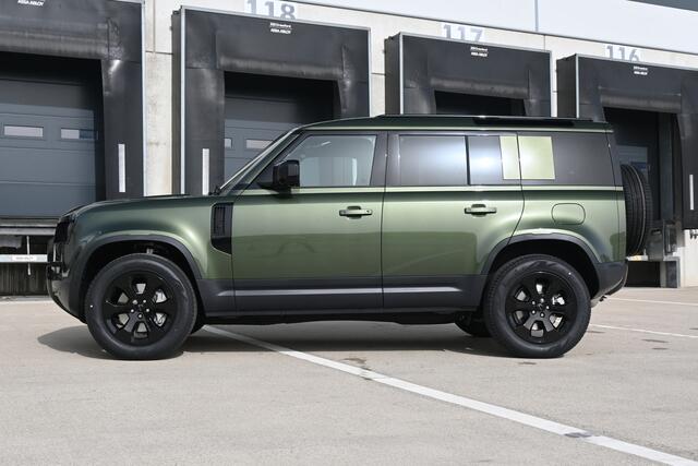 Land Rover DEFENDER 110 2.0 P300e 110 Forest Edition