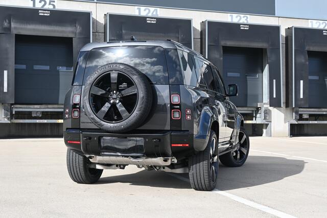 Land Rover DEFENDER 110 2.0 P300e 110 Dynamic Edition