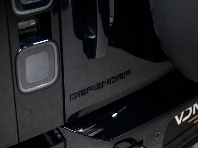 Land Rover DEFENDER 110 2.0 P300e 110 X-Dynamic HSE | FACELIFT | Trekhaak | Pano | HUD | Keyless | 360° |