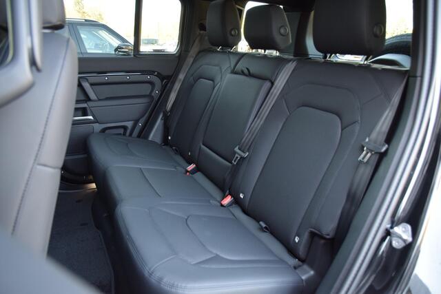 Land Rover DEFENDER P300e 110 Dynamic SE Edition | Trekhaak | Pano | Cold Climate