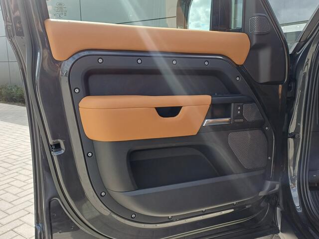 Land Rover DEFENDER 110 5.0 P525 110 V8 Carpathian Edition | NL auto | Nieuw door ons geleverd | Milltek uitlaatsysteem | Urban wielen |