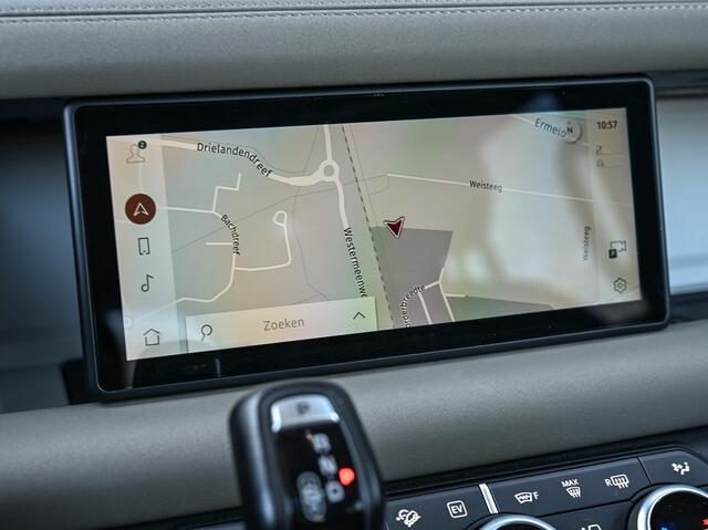 Land Rover DEFENDER 110 2.0 P400e 110 SE | NL-Auto | Panoramadak | 1e Eigenaar \ Led | Trekhaak | Keyless entree | 360 camera | Meridian surround | Ambiance interieur |