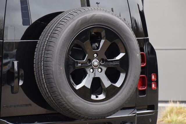 Land Rover DEFENDER 110 P300e 110 X-Dynamic SE