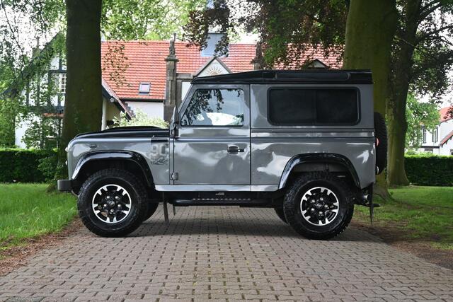 Land Rover DEFENDER 2.2 D HT 90" Adventure