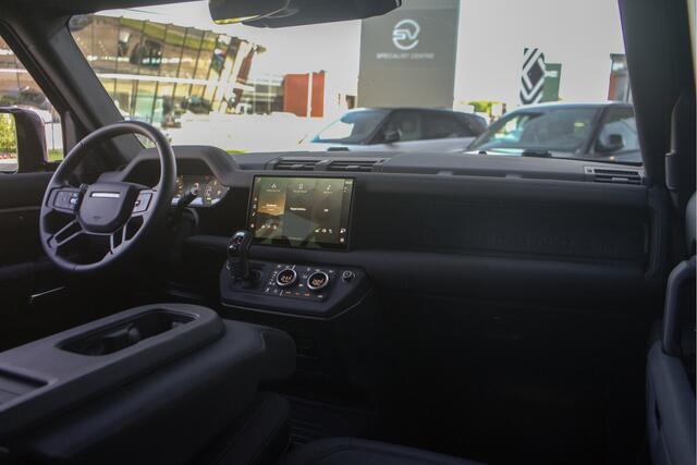 Land Rover DEFENDER 110 2.0 P300e 110 X-Dynamic SE | Voorstoelen verwarmd | Trekhaak |