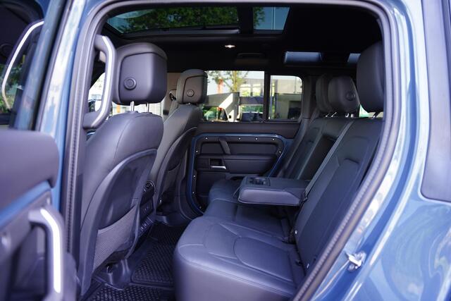 Land Rover DEFENDER 110 P300 E 110 X-Dynamic HSE / Meridian / 22 Inch / Head Up / Trekhaak