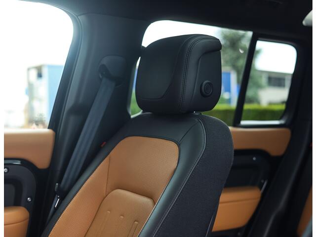 Land Rover DEFENDER P400e X | Pano - Trekhaak - Meridian
