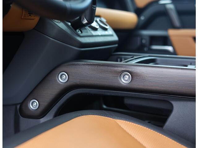 Land Rover DEFENDER P400e X | Pano - Trekhaak - Meridian