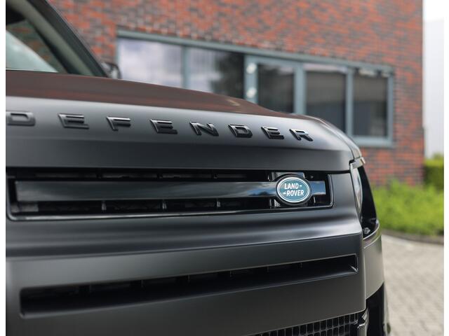 Land Rover DEFENDER P400e X | Pano - Trekhaak - Meridian