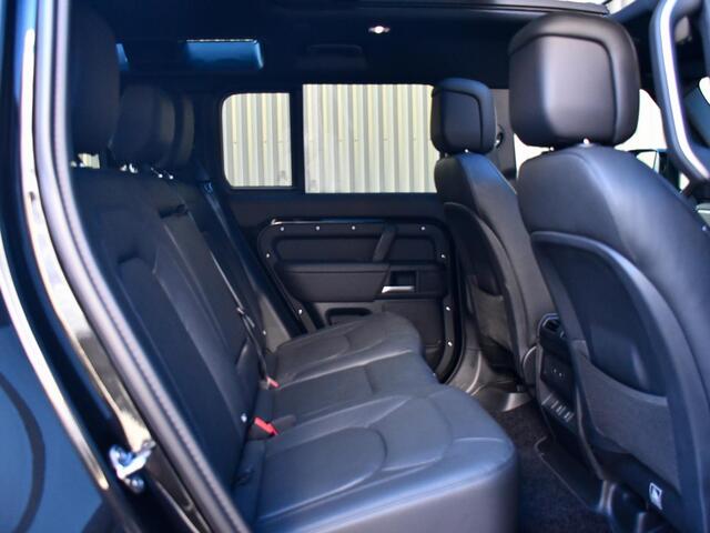 Land Rover DEFENDER 110 2.0 P300e 110 X-Dynamic HSE | Stoelventilatie | Schuif-/kantel Panorama dak | Trekhaak | 22"