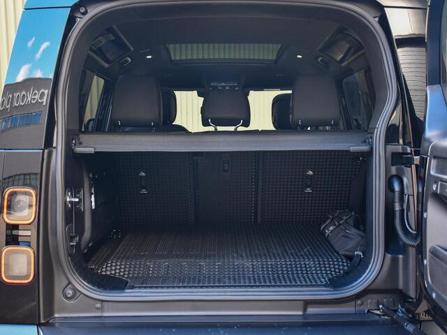 Land Rover DEFENDER 110 2.0 P300e 110 X-Dynamic HSE | Stoelventilatie | Schuif-/kantel Panorama dak | Trekhaak | 22"