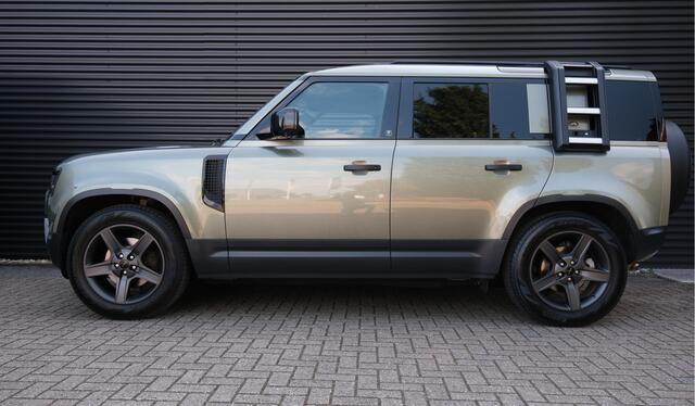 Land Rover DEFENDER D240 110 Commercial | Luchtvering | 3 zitplaatsen | Trekhaak | Stoelverwarming