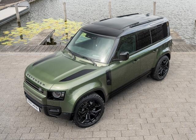 Land Rover DEFENDER 110 P300e 110 X-Dynamic HSE | Full Options | Urban WX-2R | Incl. Winterbanden | Woolstone Green | Caraway leder |