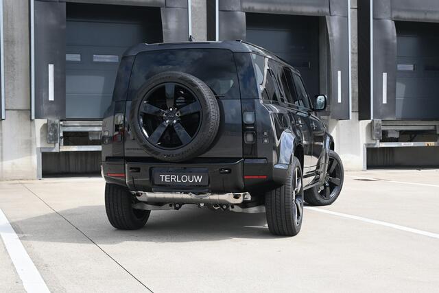 Land Rover DEFENDER 110 2.0 P300e 110 Dynamic SE Edition