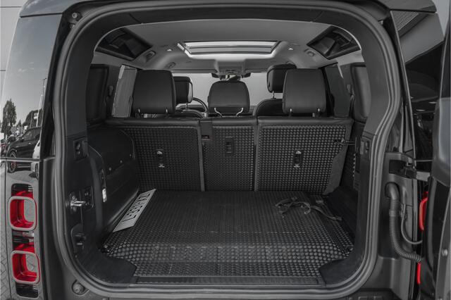 Land Rover DEFENDER 110 2.0 P400e 110 X-Dynamic HSE Pano Trekhaak ACC 22"