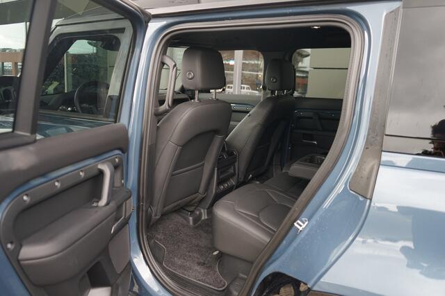 Land Rover DEFENDER 110 2.0 P300e 110 X-Dynamic SE | Verwarmde voorstoelen | Meridian |