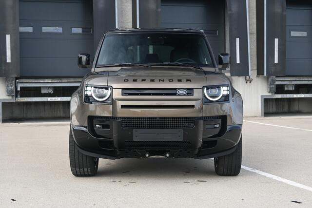 Land Rover DEFENDER 110 2.0 P300e 110 X-Dynamic HSE