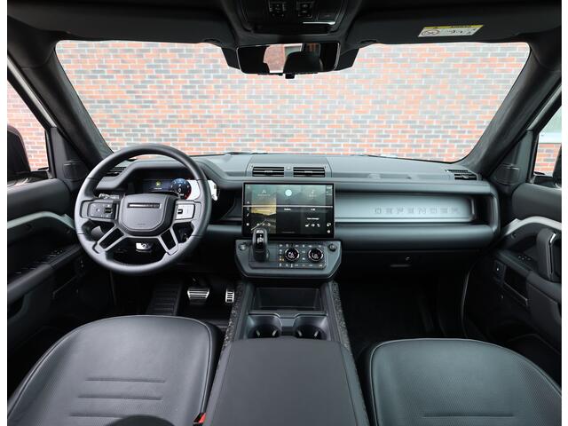 Land Rover DEFENDER P635 OCTA | Pano - Trekhaak - Meridian – foto 3