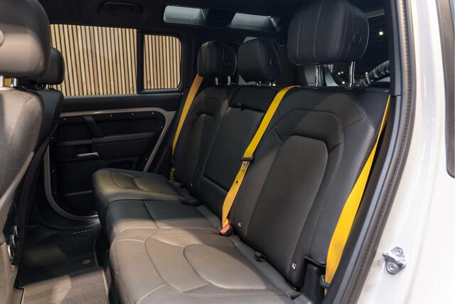 Land Rover DEFENDER 110 P300e X Urban Automotive Yellow Accents 2.0 P300e 110 X Koelbox Trekhaak Urban Automotive Trekhaak – foto 10