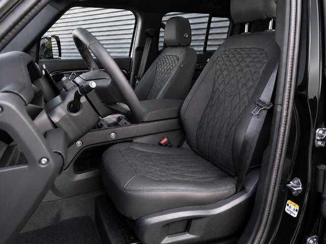 Land Rover DEFENDER 110 P300e 110 X-Dynamic SE | Bespoke Santorini Stitch | Schuifkanteldak | Black Pack – foto 2