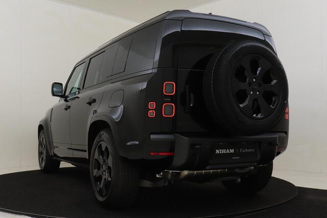 Land Rover DEFENDER 110 2.0 P300e 110 X-DYNAMIC SE SANTORINI BLACK|PANO.DAK|TREKHAAK|20"|COLD CLIMATE PACK|STOELVERWARMING – foto 5