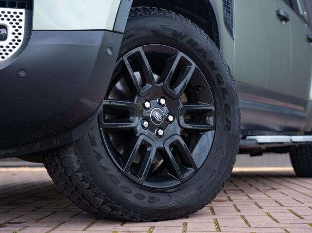 Land Rover DEFENDER 3.0 D200 110 Comm Aut X-Dynamic S – foto 4