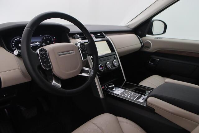 Land Rover DISCOVERY 3.0 Si6 HSE Luxury 7P | Panoramadak | BLIS | Trekhaak | Camera | Meridian Sound