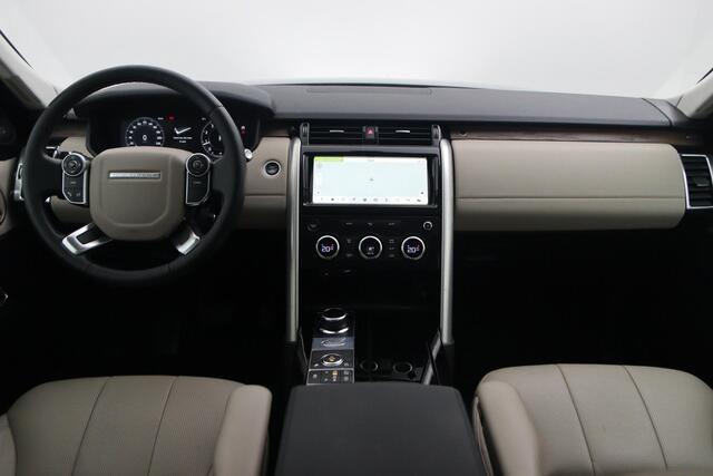 Land Rover DISCOVERY 3.0 Si6 HSE Luxury 7P | Panoramadak | BLIS | Trekhaak | Camera | Meridian Sound