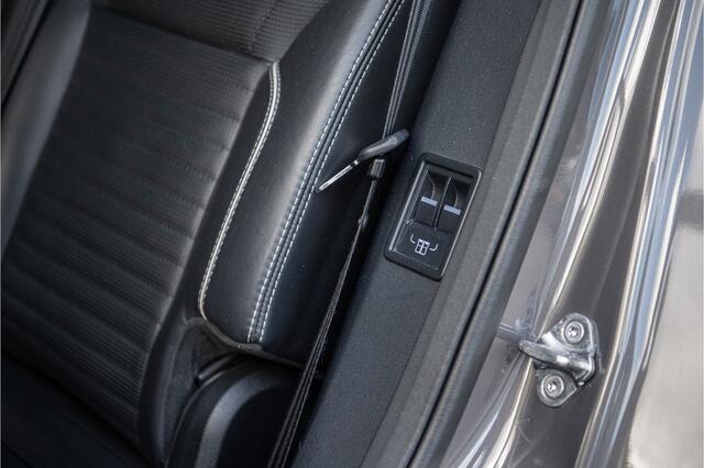 Land Rover DISCOVERY 3.0 Si6 HSE Luxury 7p. Dynamic Pack