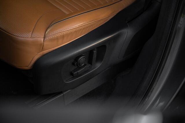 Land Rover DISCOVERY 2.0 Sd4 HSE Luxury 7p. |Motor nieuw|Luchtvering|el.Trekhaak