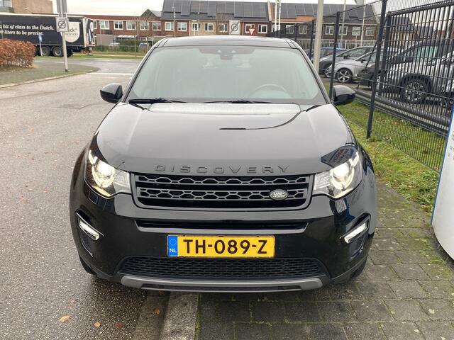Land Rover DISCOVERY SPORT 2.0 Si4 240pk aut. 4WD Urban Series SE Dynamic NL-auto van 1e eig met o.a. panodak, leer, Bi-xenon, Meridian, winterpakket, etc.