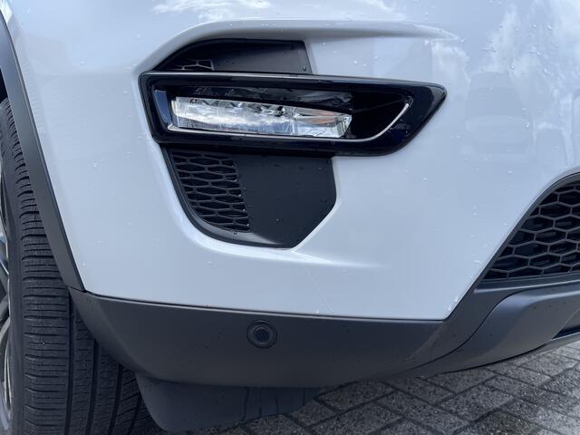 Land Rover DISCOVERY SPORT grijs kenteken / ¤ 16.950 ex btw / lease vanaf ¤ 674 / airco / cruise / panorama dak / trekhaak / wit metallic !