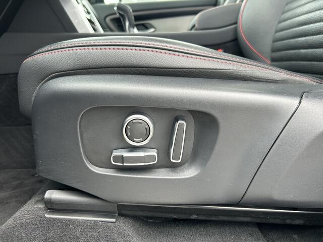 Land Rover DISCOVERY SPORT P300e 309pk AWD R-Dynamic SE | Panoramadak | Stoel- en stuurverwarming | 20" velgen |