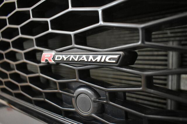 Land Rover DISCOVERY SPORT P300e 1.5 R-Dynamic SE Pano Trekh Cam Vol Leder Winterpack Dhoek Mem-Seats