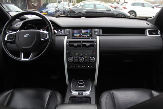 Land Rover DISCOVERY SPORT 2.0 TD4 HSE / Trekhaak / Panoramadak / Camera / Leder / 18'' / Keyless / Navigatie / Stoelverwarming / Xenon / Cruise Control