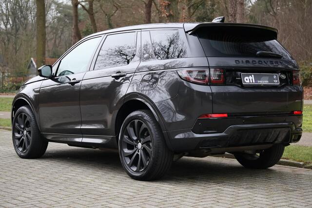 Land Rover DISCOVERY SPORT P300e 1.5 R-Dynamic HSE Panoramadak, Memorystoelen, Elektrische trekhaak, Less Drive Pack, Apple Car Play, Android Auto, Achteruitrijcamera, Dodehoekassistent, Luxe audiosysteem Meridian, ACC + Stop/go, Draadloos laden, etc.