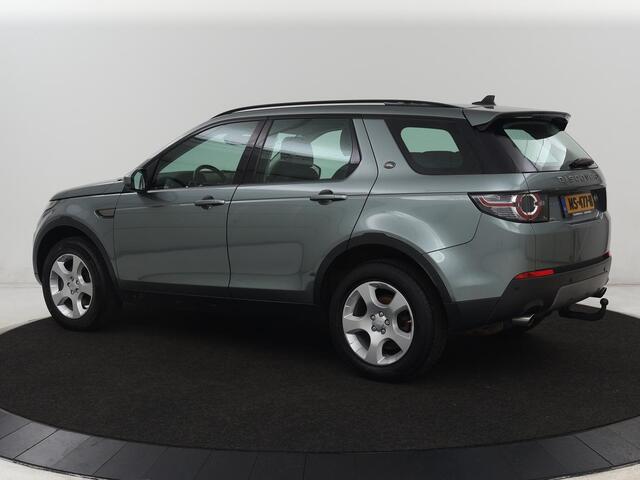Land Rover DISCOVERY SPORT 2.0 eD4 | Panoramadak | Leder | Stoelverwarming | Navigatie | Trekhaak | Stuurverwarming | Cruise control