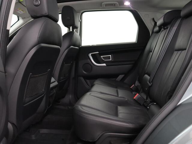 Land Rover DISCOVERY SPORT 2.0 eD4 | Panoramadak | Leder | Stoelverwarming | Navigatie | Trekhaak | Stuurverwarming | Cruise control