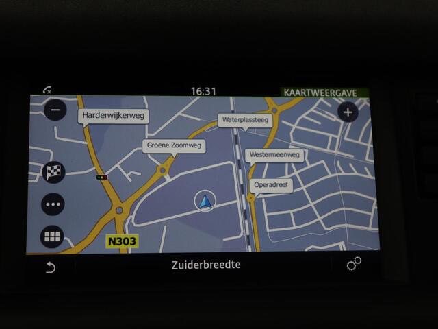 Land Rover DISCOVERY SPORT 2.0 eD4 | Panoramadak | Leder | Stoelverwarming | Navigatie | Trekhaak | Stuurverwarming | Cruise control