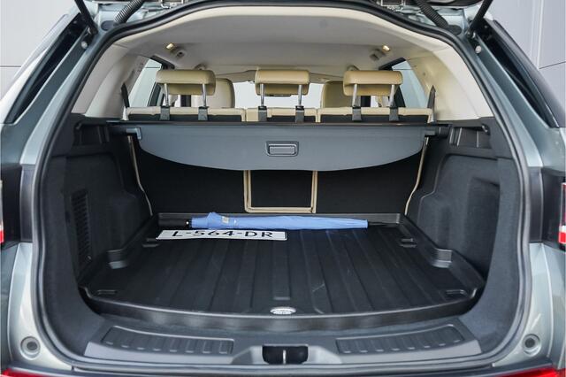 Land Rover DISCOVERY SPORT 2.0 Si4 4WD Urban Series Leer Trekhaak Meridian Stuurverwarming