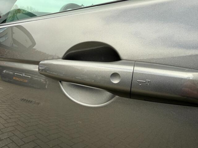 Land Rover DISCOVERY SPORT P300E R-Dynamic HSE