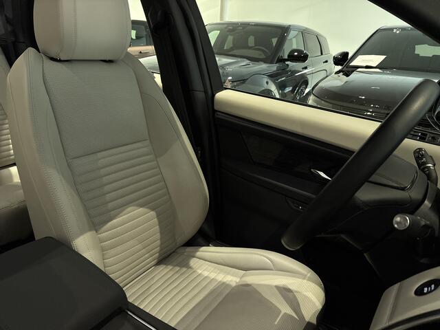 Land Rover DISCOVERY SPORT P300e 1.5 SE Panoramadak HUD 20 INCH