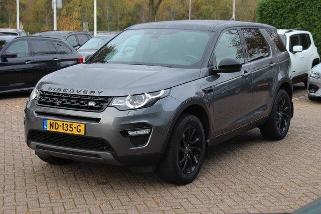 Land Rover DISCOVERY SPORT 2.0 TD4 HSE / Trekhaak / Panoramadak / Leder / 18'' / Keyless / Navigatie / Stoelverwarming / Xenon / Cruise Control