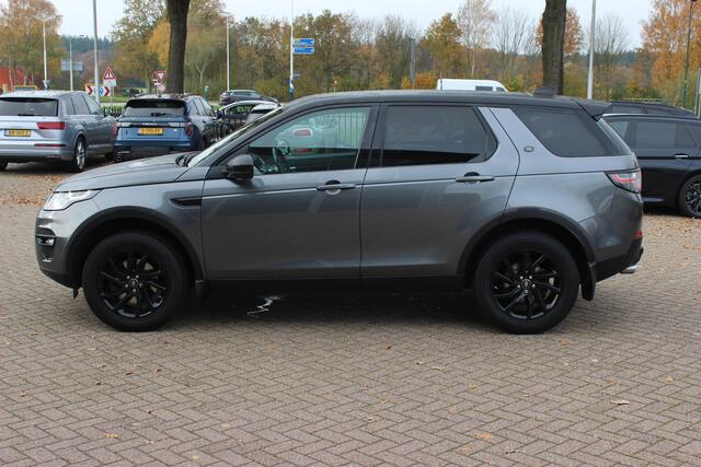 Land Rover DISCOVERY SPORT 2.0 TD4 HSE / Trekhaak / Panoramadak / Leder / 18'' / Keyless / Navigatie / Stoelverwarming / Xenon / Cruise Control