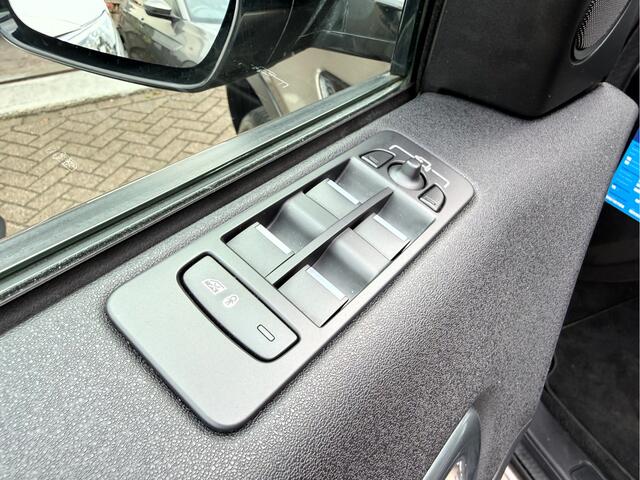 Land Rover DISCOVERY SPORT 2.0 TD4 180PK HSE Panoramadak, Leer, Trekhaak, Camera