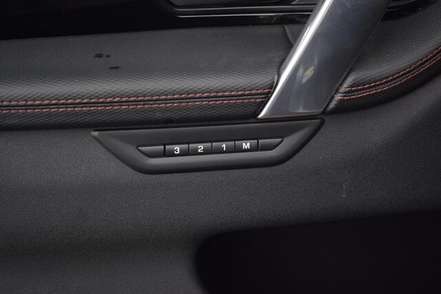 Land Rover DISCOVERY SPORT P300e 1.5 R-Dynamic HSE | Trekhaak | Meridian | Leer | Stuurverw. | Memory
