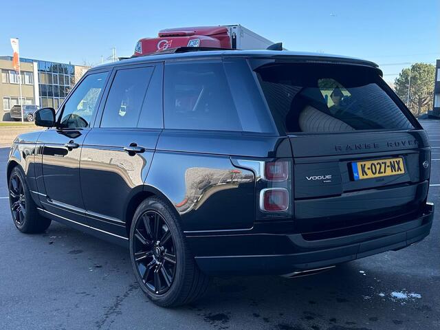 Land Rover RANGE ROVER P400e LWB Vogue