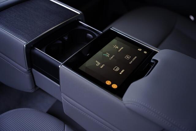 Land Rover RANGE ROVER P615 SV Two Tone Interior