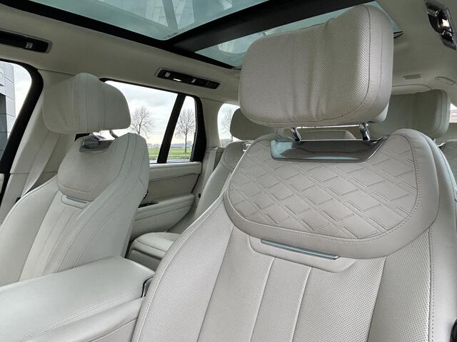 Land Rover RANGE ROVER 4.4 P530 SV MHEV | Nieuwprijs ¤ 289.134 | Signature Audio | 23'' SV velg | Intrepid Exterior |
