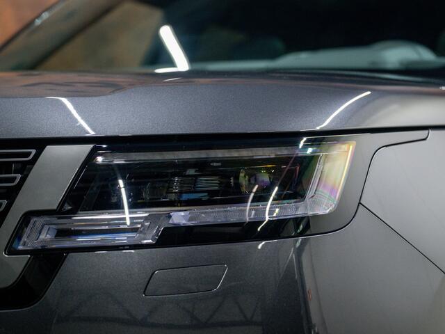 Land Rover RANGE ROVER 3.0 P460e HSE PHEV | Massage | ACC | Pano | Trekhaak | Stuurverwarming |